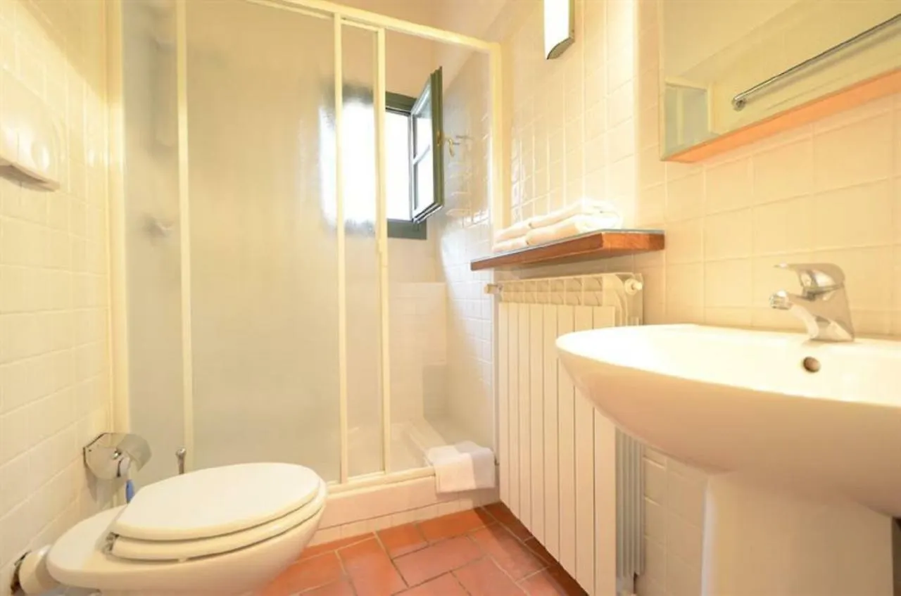 Vinaio A Montefiorile Villa San Sano Italy
